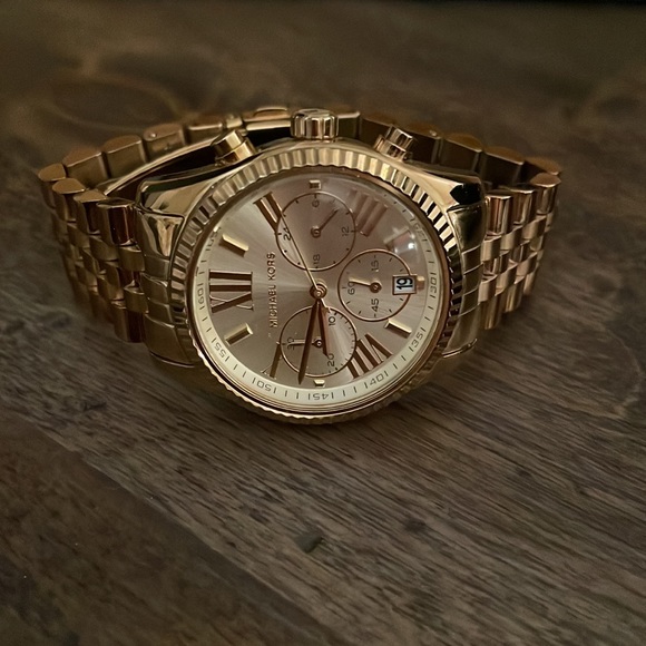 Michael Kors Gold Tone Watch - Picture 3 of 4